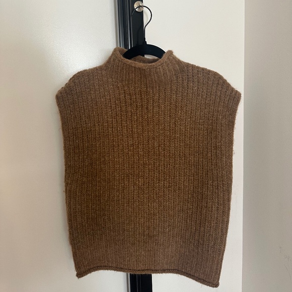 Madewell - Sleeveless Turtle Neck Sweater - Brown 🤎 - Picture 3 of 3